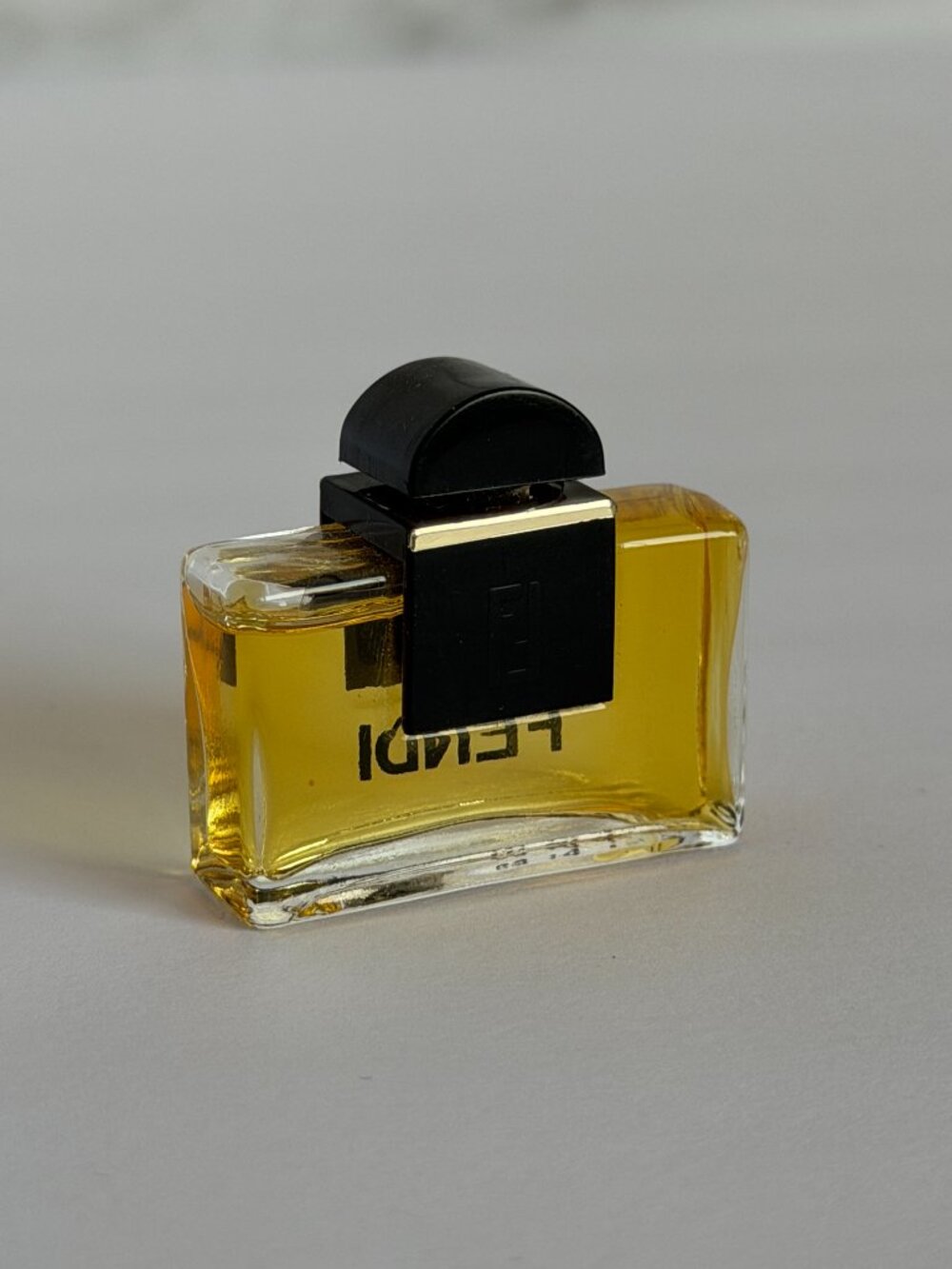Vintage Fendi for Women Mini 5ml edp 1980s Discontinued - Picture 3 of 4